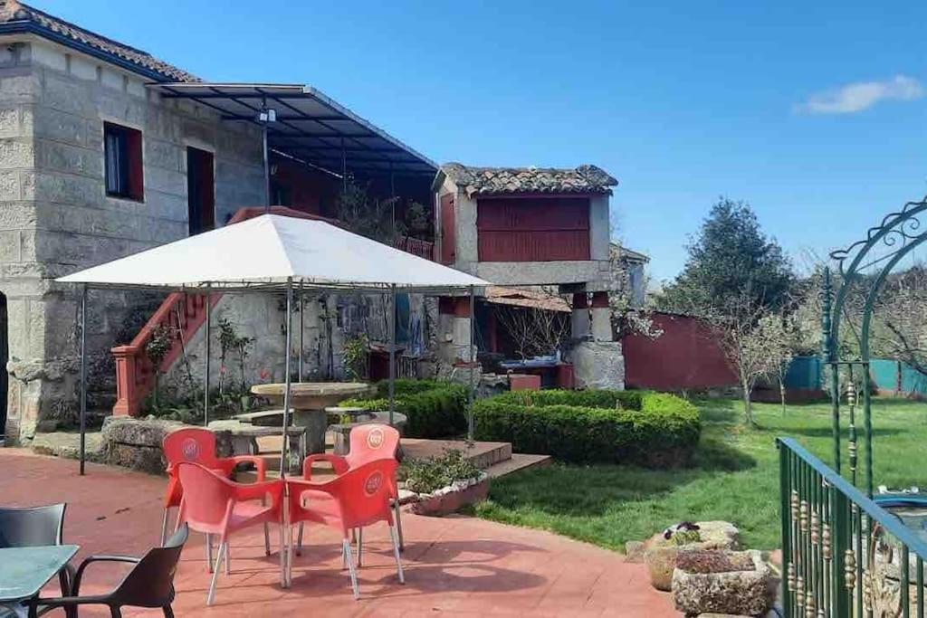 Alojamiento Entero Con Piscina Y Jardin. Ourense Esterno foto