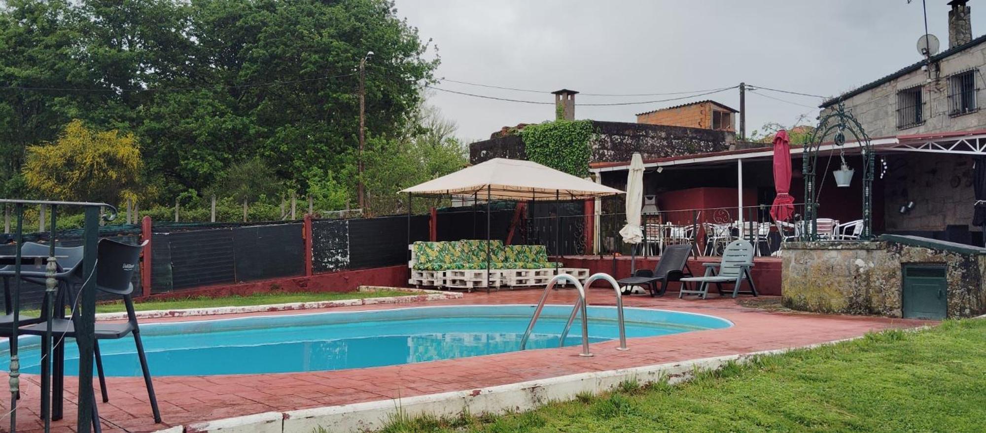 Alojamiento Entero Con Piscina Y Jardin. Ourense Esterno foto